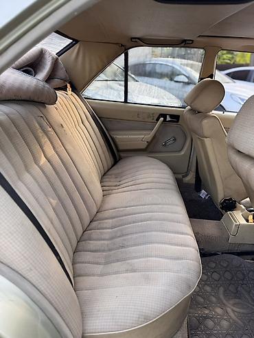 mark2 100: Mercedes-Benz 190: 1984 г., 2 л, Автомат, Бензин, Седан — 3