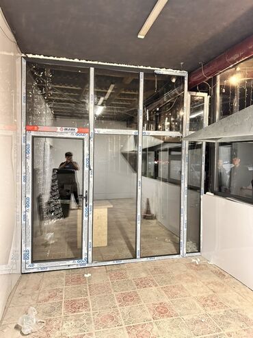 Готовые пластиковые окна: Готовое пластиковое окно, Тип окна: Витражные, Декоративные особенности: Другие особенности, Новый, Бесплатная установка, Без рассрочки — 12