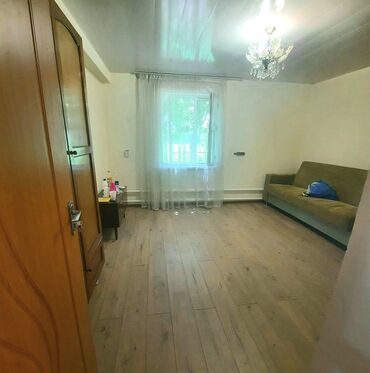 доброй плаза: 16 м², С мебелью