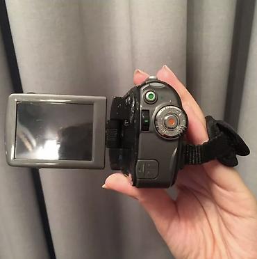 sur mikrofon: Məhsul: Sony V8 rəqəmsal videokamera Xüsusiyyətlər: - Maks. şəkil — 2