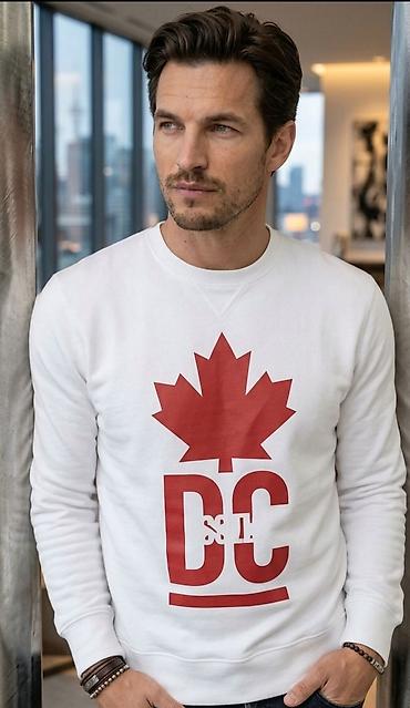 Muški dukser sa štampom – DC/Maple Leaf motiv - Boja: bela osnova sa