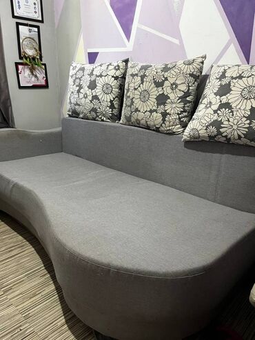 двухярустный диван: Продаю диван брали в диван диваныче