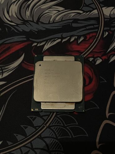 Процессоры: Процессор, Б/у, Intel Xeon, 10 ядер, Для ПК