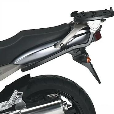 rider: Metalni nosač prtljaga za motocikle, dizajniran za montažu na zadnji — 1