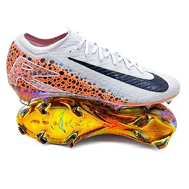 Original Nike mercurial tiggr butsi vaxtında baha qiymətə alınıb biraz