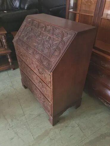 Stilski radni stolovi: Sekreter rucni rad duborez u odlicnom stanju. Visina105 cm Sirina83cm na lalafo.rs — 12 Stilski radni stolovi: Sekreter rucni rad duborez u odlicnom stanju. Visina105 cm Sirina83cm — 12