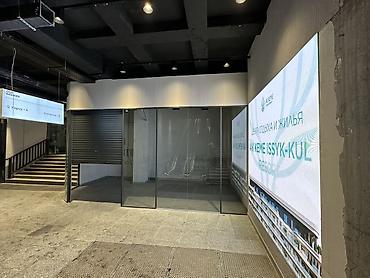 Аренда офисов: Аренда офисов, 32 м², В торговом центре, 1 линия — 2