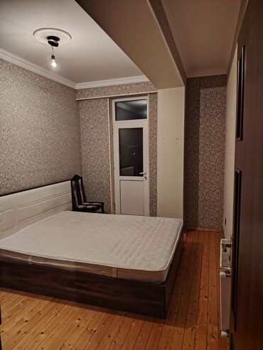 Uzunmüddətli kirayə mənzillər: Yaşayış mənzili – açıq mətbəxli zal və geniş dəhliz Xirdalan seheri 2 — 8