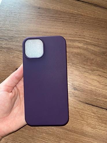 prodat iphone: Iphone 13 üçün nəzərdə tutulmuş bənövşəyi rəngli silikon qab. Bu qab — 3