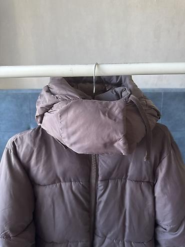 Жамгыр өткөрбөс курткалар: Пуховик, Кыска модель, Кабып тигилген, S lalafo.kg да — 3 Жамгыр өткөрбөс курткалар: Пуховик, Кыска модель, Кабып тигилген, S — 3