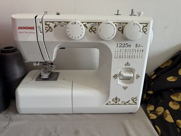 paltaryuyan yeni: Швейная машина Janome, Новый,Механическая, Самовывоз, Бесплатная доставка, Платная доставка