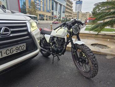 Motosikletlər: Scrambler/Cafe Racer üslubunda xüsusi yığılmış motosiklet — 2
