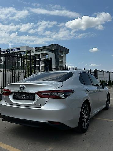 corolla 2016: Toyota Camry: 2021 г., 2.5 л, Вариатор, Гибрид, Седан — 2