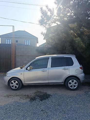гакаён машина: Mazda Verisa: 2004 г., Хэтчбэк — 6