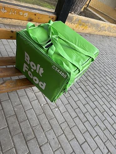 bolt sumka: Bolt Food termal çatdırılma çantası. Böyük həcmli, kvadrat formalı — 1