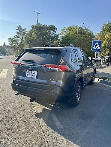 Toyota: Toyota RAV4: 2019 г., Гибрид, Кроссовер — 4