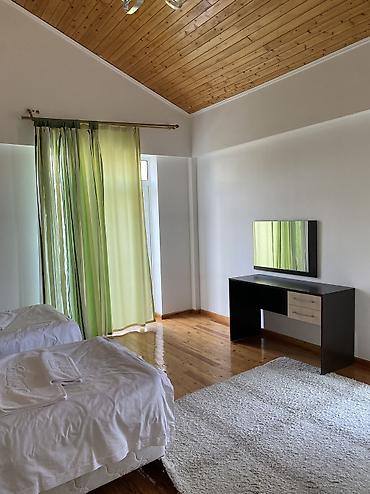 Продажа коттеджей и домов: Продается шикарный коттедж на первой береговой линии от озера в — 9