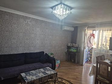 ayna sultanova: Bakı, 8-ci mikrorayon, 3 otaqlı, Köhnə tikili, m. Gənclik, 80 kv. m — 4