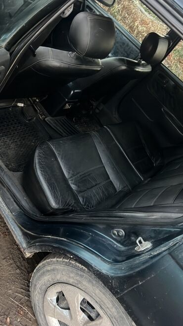 Toyota: Toyota Caldina: 1997 г., 1.8 л, Механика, Бензин, Универсал — 4