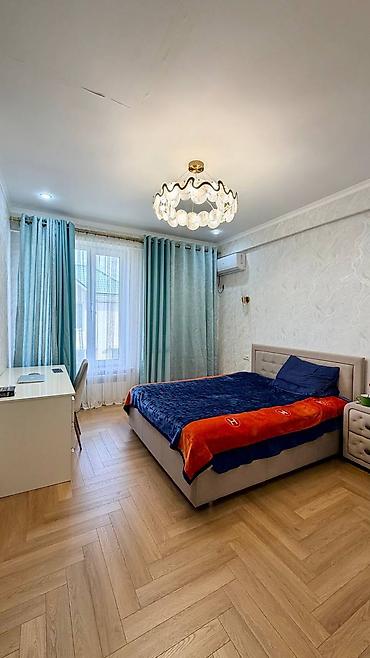 Үйлөр: 4 бөлмө, 294 м², 8 соток, Орто-Сай, Кыймылсыз мүлк агенттиги — 8