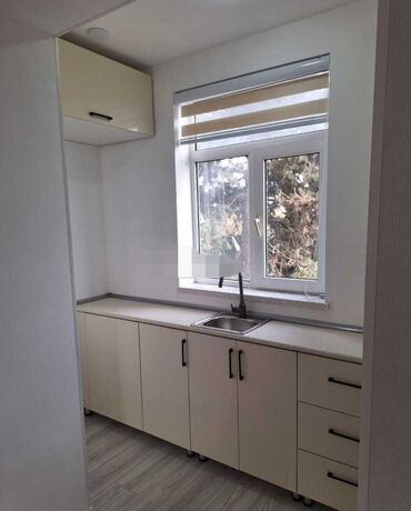 Uzunmüddətli kirayə mənzillər: Azadlıq"m.st. 10 dəq.məsafədə,Binəqədi şossesində yerləşən "Zəngəzur" — 5