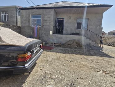 Qobustan qəs. 2 otaqlı, 120 kv. m, Kredit yoxdur, Təmirsiz