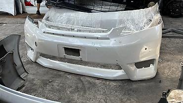 Бампер и комплектующие: Бампер Toyota, Б/у, Оригинал — 20
