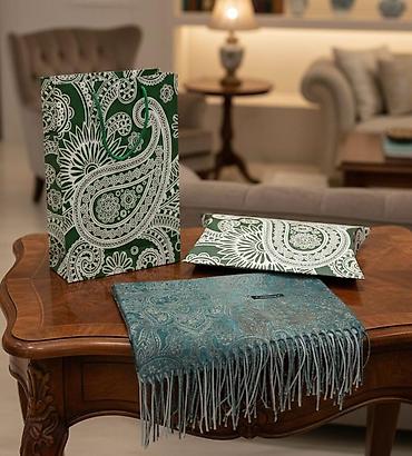 Digər qadın geyimləri: Şarf qutuda - Rənglər: bej-qəhvəyi, tünd boz, açıq boz və çoxrəngli — 6