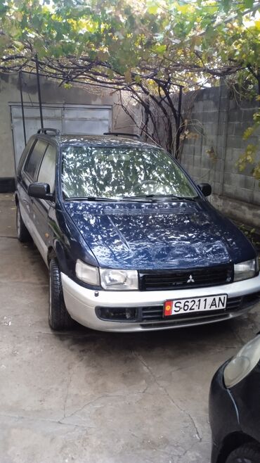 продаю митсубиси: Mitsubishi Space Wagon: 1996 г., 2 л, Механика, Бензин, Минивэн