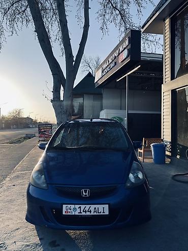 Honda: Honda Jazz: 2008 г., 1.5 л, Робот, Бензин, Хэтчбэк at lalafo.kg — 7 Honda: Honda Jazz: 2008 г., 1.5 л, Робот, Бензин, Хэтчбэк — 7