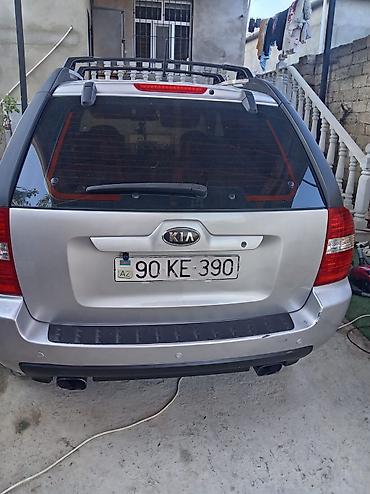sportage: Kia Sportage – gümüşü rəngli kompakt SUV Xarici: - Krossover kuzov — 6