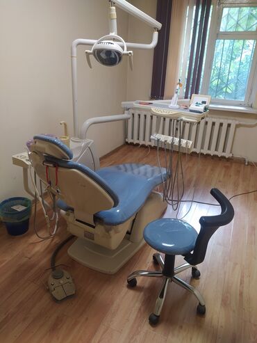 стоматологическое литейка в Кыргызстан | МЕДИЦИНСКОЕ ОБОРУДОВАНИЕ: Продаю стоматологическое кресло вместе с компрессором, медицинский