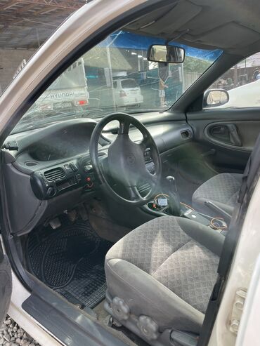 зеркала портер: Mazda 626: 1992 г., 1.6 л, Механика, Бензин, Седан