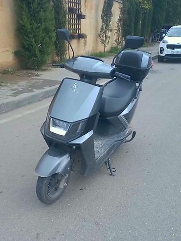 elektro scuter: Elektrik skuter – şəhər içi rahat və səssiz hərəkət üçün — 1