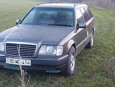 w124 universal: Mercedes-Benz W124: 2.5 l | 1993 il Universal — 2