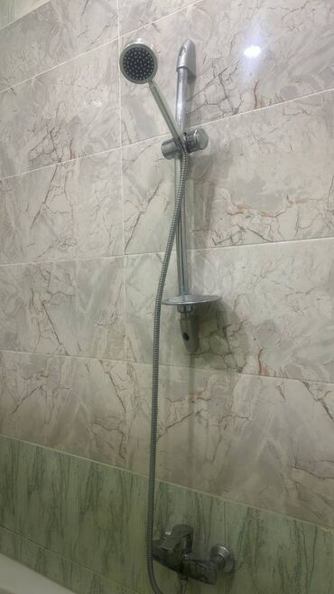 Uzunmüddətli kirayə mənzillər: İnqilabda 1 saylı Asan xidmətnən üzbəüz 15 mərtəbəli binanın 8-ci -da lalafo.az — 10 Uzunmüddətli kirayə mənzillər: İnqilabda 1 saylı Asan xidmətnən üzbəüz 15 mərtəbəli binanın 8-ci — 10