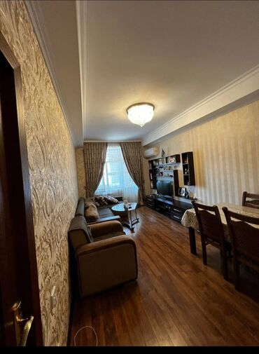 продается 2 х комнатная квартира: 2 otaqlı, Yeni tikili, 65 kv. m