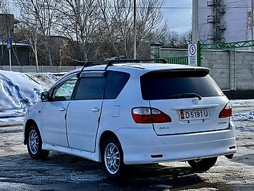 Toyota: Toyota Ipsum: 2003 г., 2.4 л, Автомат, Бензин, Минивэн — 2