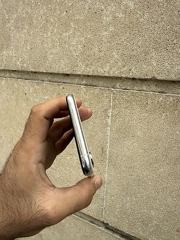 айфон 5 с: IPhone Xs, 256 ГБ, Серебристый, Face ID — 3