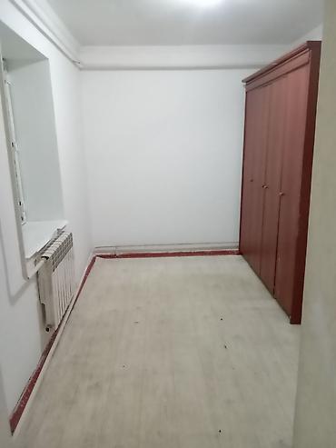 Аренда помещений свободного назначения: Сдаётся помещение с двумя изолированными комнатами.Район Кызыл-Аскер — 1