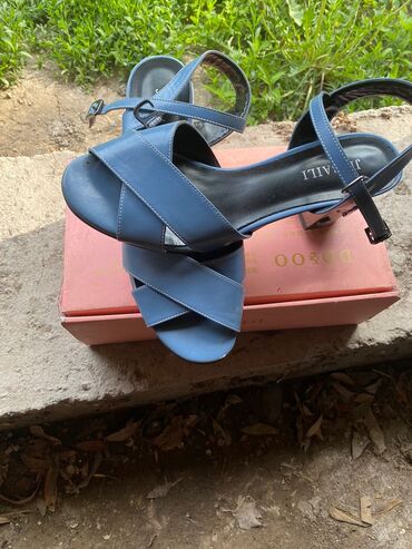 женский обувь размер 38: Туфли 39, цвет - Синий