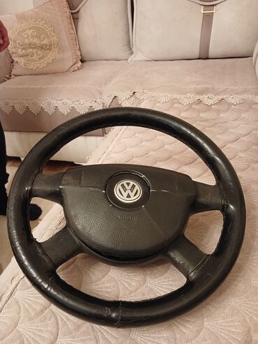 замок на руль: Volkswagen sükan çarxı və hava yastığı modulu ayrı-ayrı da satılır