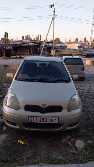 toiota vitz: Toyota Vitz: 2003 г., 1.3 л, Автомат, Бензин, Седан