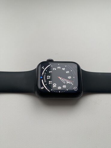 Наручные часы: Продаю Apple Watch 5 серии 44 мм. В неплохом состоянии на корпусе