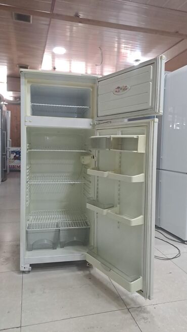 Soyuducular: Problemsizdir zəmanətlə satılır çeşidlerimiz çoxdur Qaraqarayevde 32
