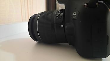 tecno spark 20c: Canon EOS 2000D fotoaparat, EF-S 18-55mm IS II Kit obyektivi ilə — 5