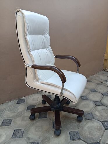 derin bosqab: Yeni, Təkərli, Qolları tənzimlənir, Dəri