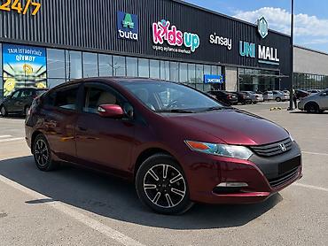 Honda Insight: 1.3 l | 2011 il Hetçbek