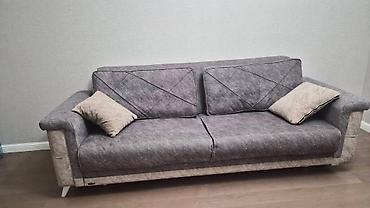Divan. Açılır, bazalıdır. Satılır 350 azn. Ünvan Yasamal Park2 (SemaG)