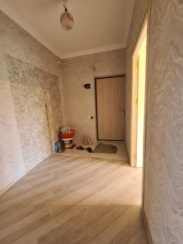 Köhnə tikili: Bakı, 3 otaqlı, Köhnə tikili, m. Xalqlar Dostluğu, 82 kv. m — 7